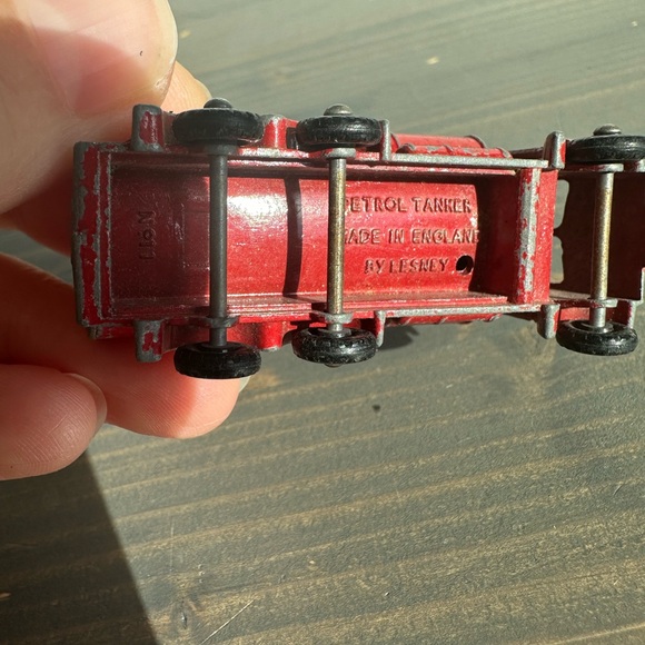 Vintage metal Matchbox Petrol tanker
Serial #11 - Picture 6 of 7